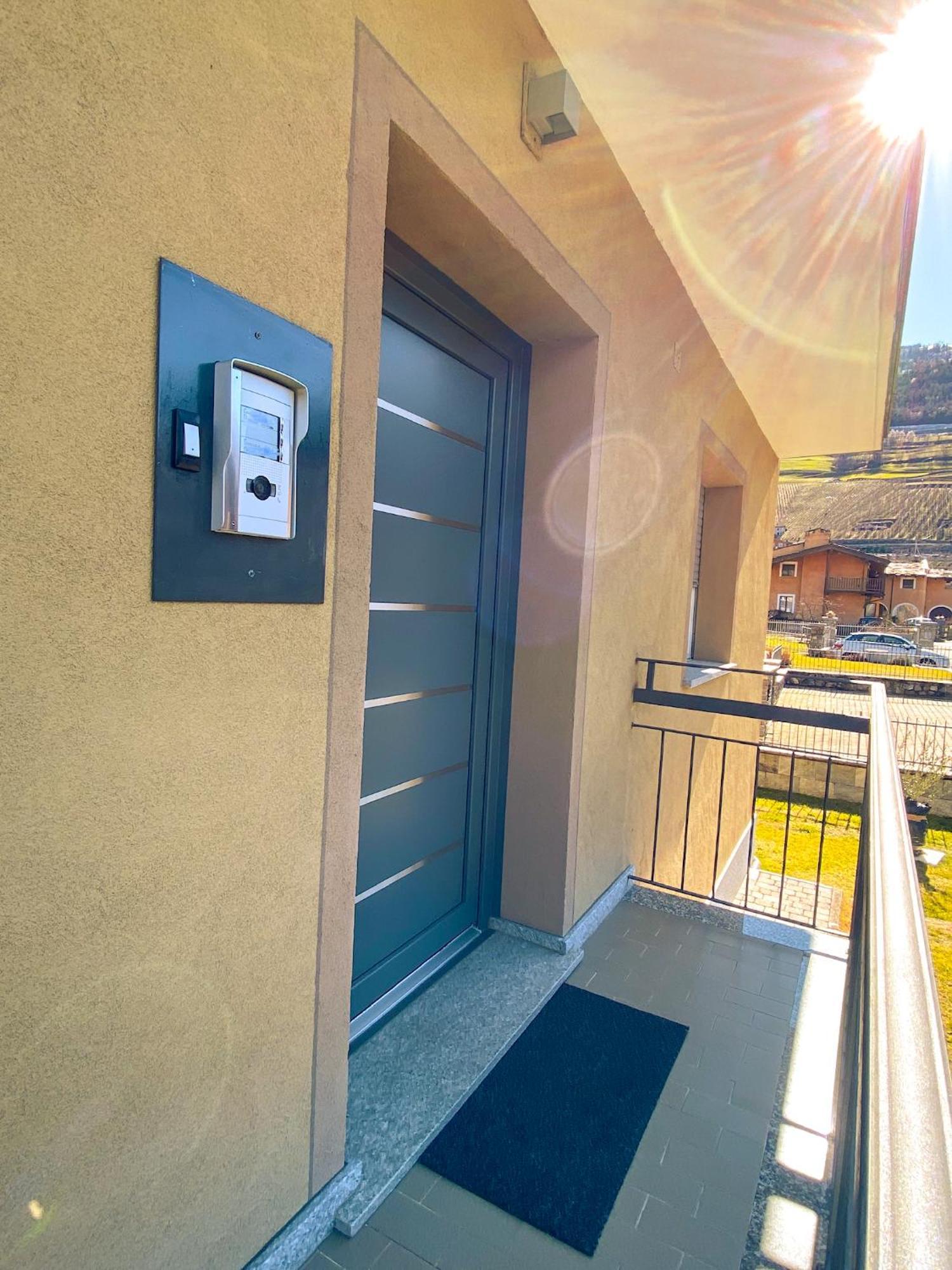 Apartment L'Envers Aosta Exteriör bild