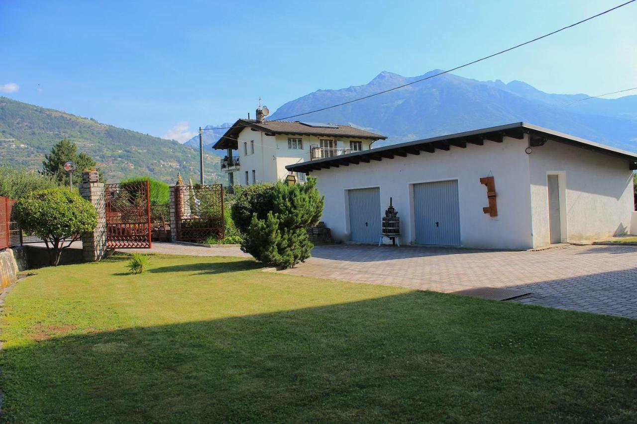 Apartment L'Envers Aosta Exteriör bild